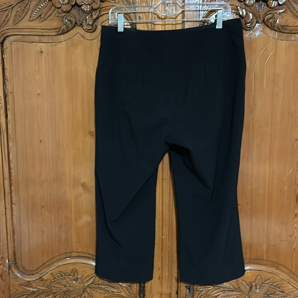 ANNIKA Cutter & Buck Capri Golf Pant. 8 - Picture 2 of 7